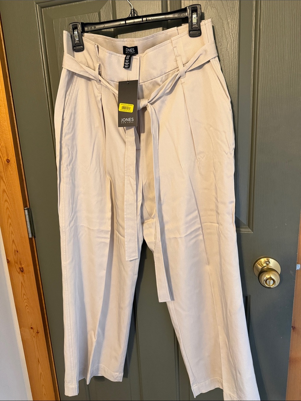 Jones New York Men's Light Cream Paperbag Waist Chinos